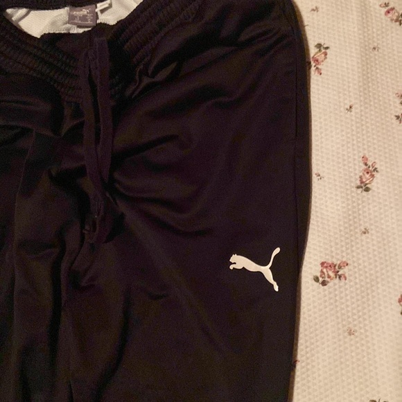 Puma joggers - Picture 4 of 4